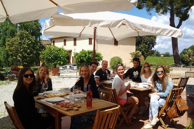 4 Wines Tasting with 2 Tuscan Cheeses & Tour at the winery - Why this winery visit works near Florence