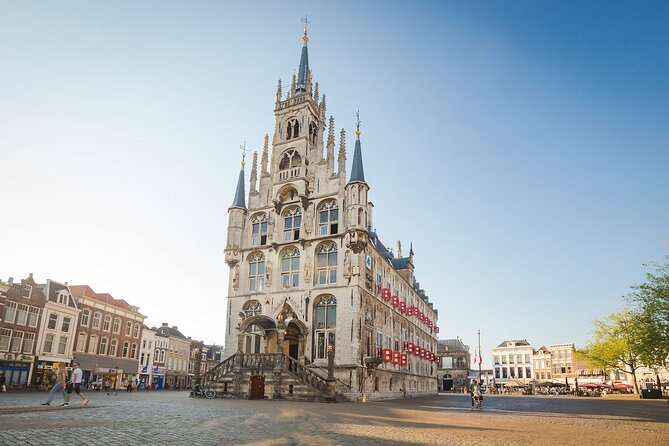 90 Minutes Self-Guided Family Friendly Walking Tour in Gouda - Key points at a glance