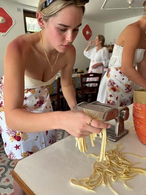 Amalfi Coast: Mozzarella, Pasta and Tiramisù Cooking Class - Meeting Ferdinando and enjoying the meal