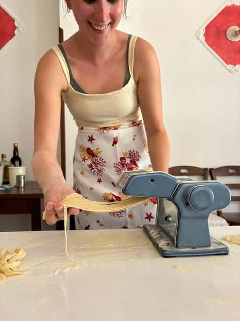 Amalfi Coast: Mozzarella, Pasta and Tiramisù Cooking Class - Who should book this experience?