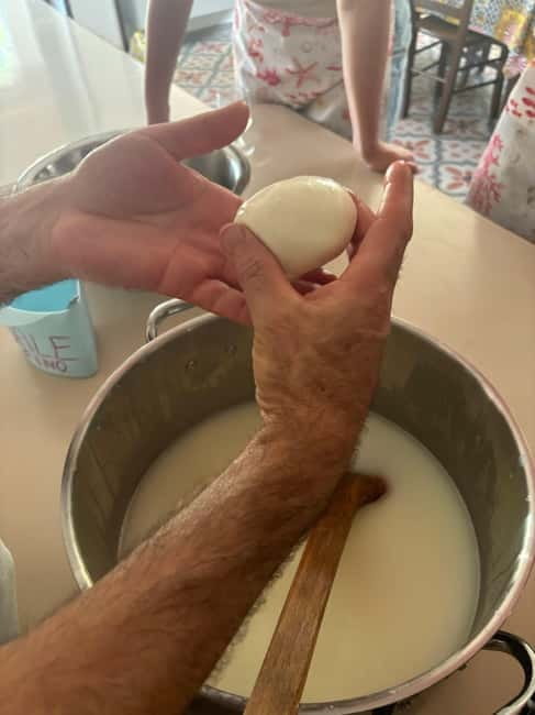 Amalfi Coast: Mozzarella, Pasta and Tiramisù Cooking Class - Arriving at the farm in Pianillo