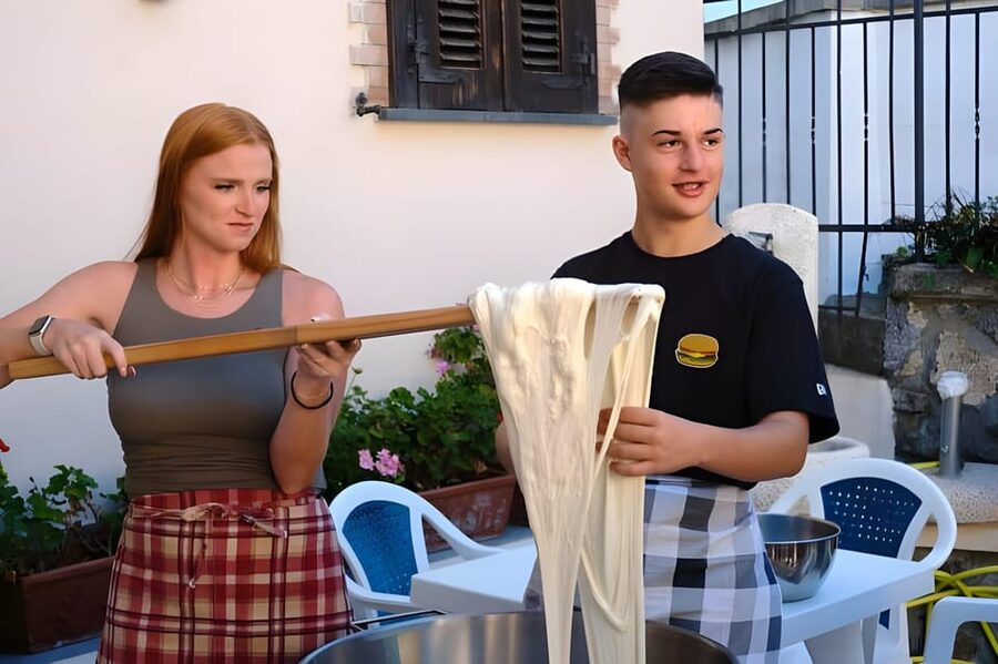 Amalfi: Learn how to make pasta, mozzarella and tiramisù! - Meeting Giovanni’s team and settling into farm life