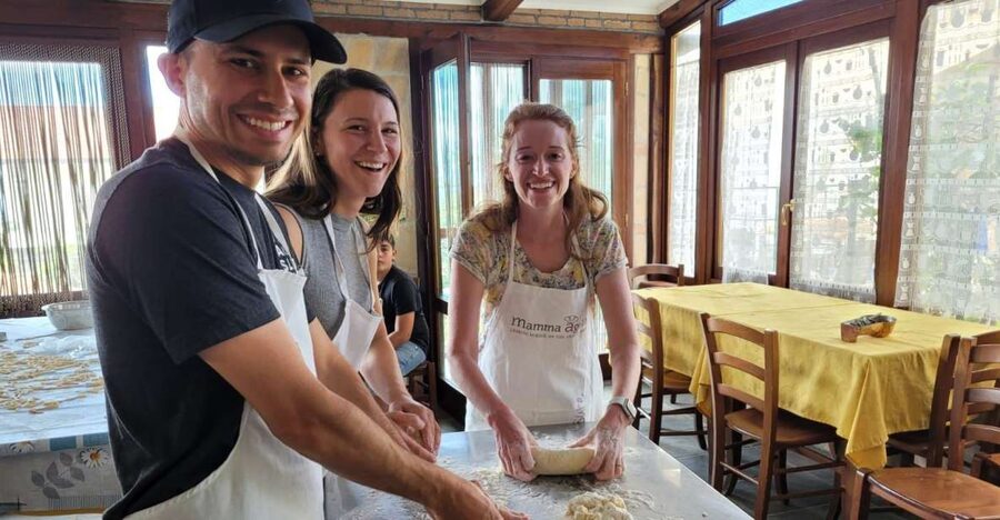 Amalfi: Make tagliatelle, mozzarella and tiramisù - Fresh tagliatelle from the vegetable garden