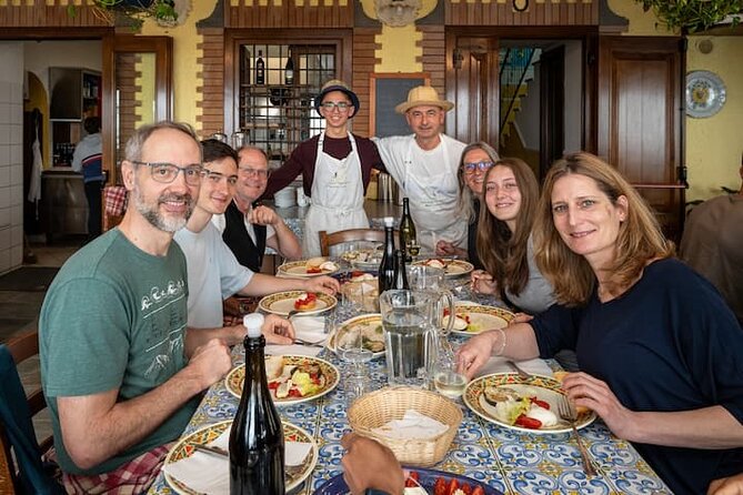 Amalfi: Milk cows, make pasta, mozzarella and tiramisu! - Milking a cow and making fresh mozzarella