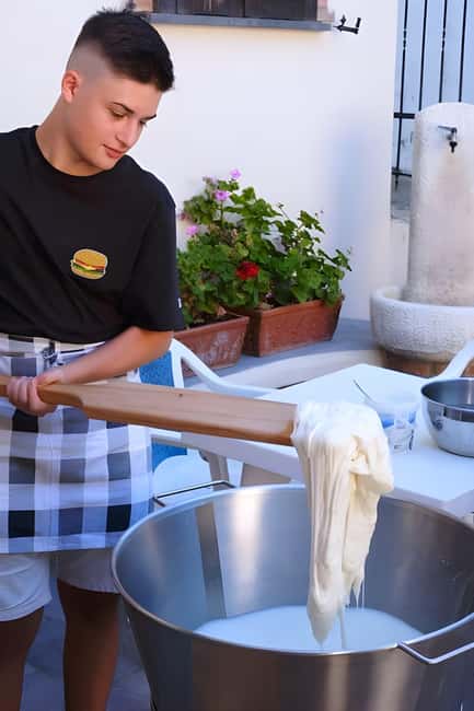 Amalfi: Milk the cows, Make Pasta, Mozzarella and Tiramisù! - Tiramisu closes the hands-on cooking