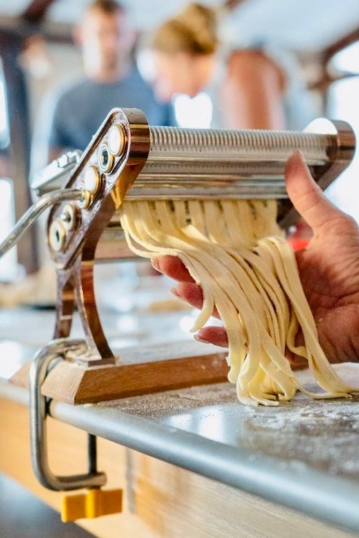 Amalfi: Mozzarella, Fettuccine, and Tiramisù Cooking Class - A warm welcome with farm-made drinks