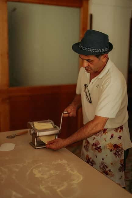 Amalfi: Tagliatelle, Mozzarella & Tiramisù Cooking Workshop - How the one to two hours are likely to feel