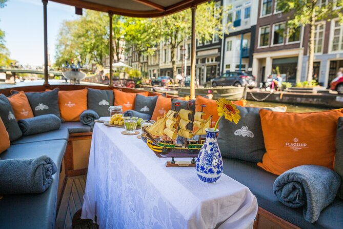 Amsterdam Canal Cruise in Classic Salon Boat With Drinks and Cheese - Why Amsterdam’s canals are best seen from a salon boat
