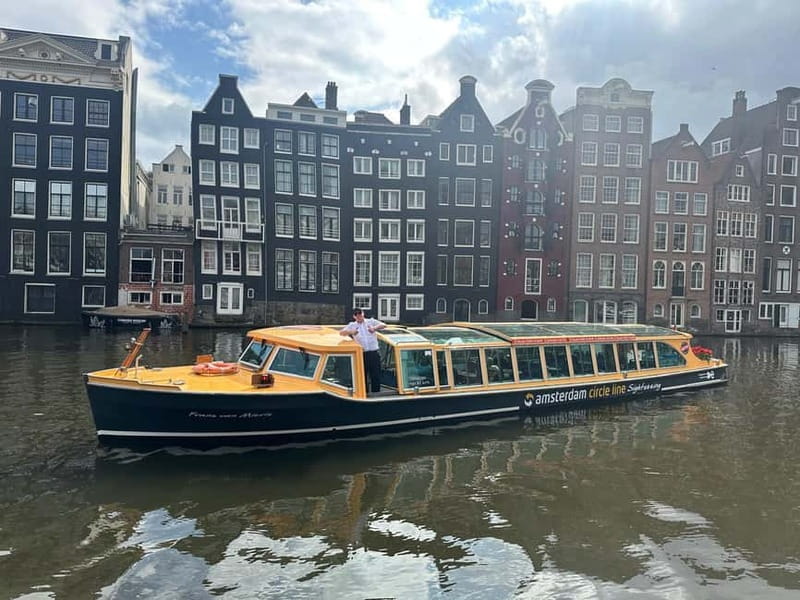 Amsterdam canal cruise with culinary burger or cheese & wine - What the Cheese & Wine Cruise includes