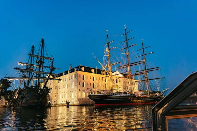 Amsterdam: Cozy Cheese & Wine Cruise Tasting Experience - The Maritime Museum and the return to Damrak