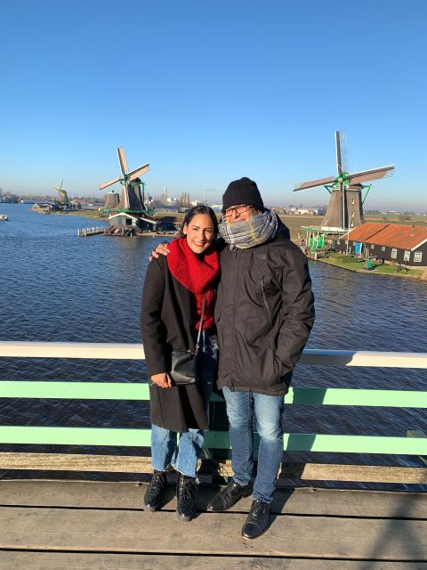 Amsterdam: Guided Zaanse Schans, Windmills & Cheese Tour - Free time, photos, food, and the clock