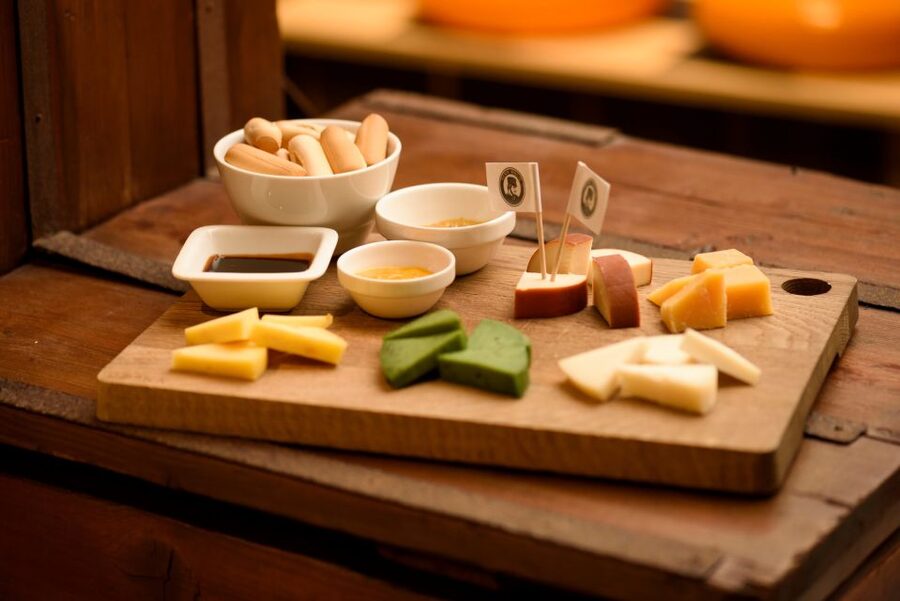 Amsterdam: Premium Henri Willig Cheese Tasting Experience - The short film and what it explains