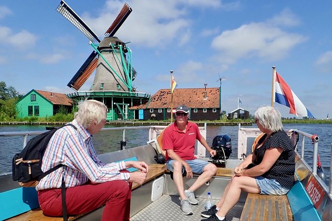 Amsterdam private tour to windmills, cheese farm and villages - Monnickendam: harbor views and a good lunch break