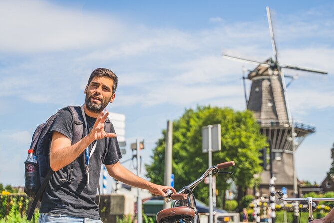 Amsterdam Walking Tour with Cheese Tasting - Centraal Station and the city’s front door