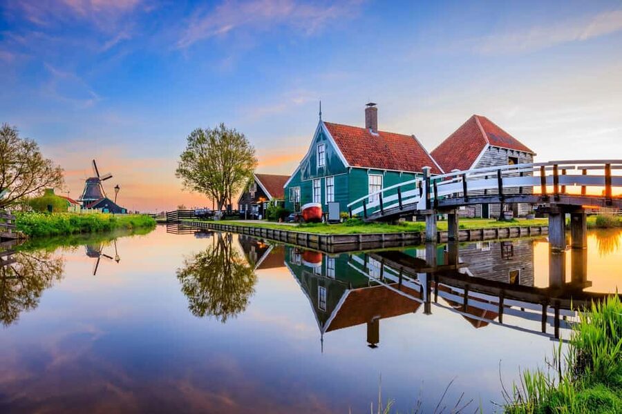 Amsterdam: Zaanse Schans, Cheese Tasting & Volendam Tour - Should you book this Dutch countryside trip?