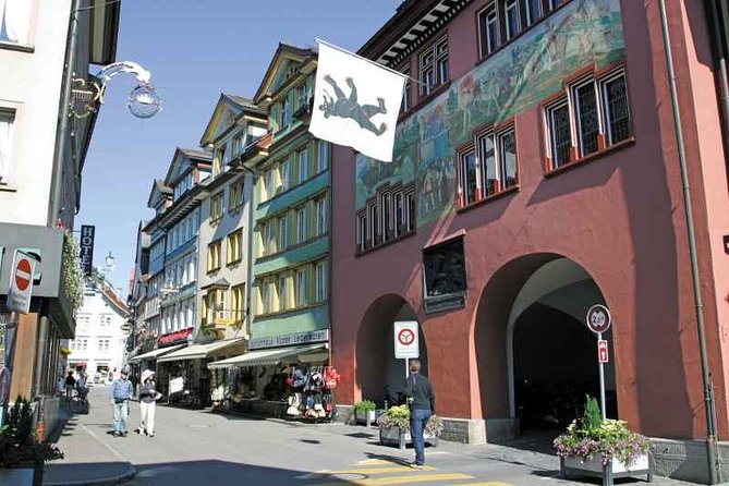 Appenzell Alps Day Trip from Zurich – Farm Life & Cheese Tasting - How the day feels in practice
