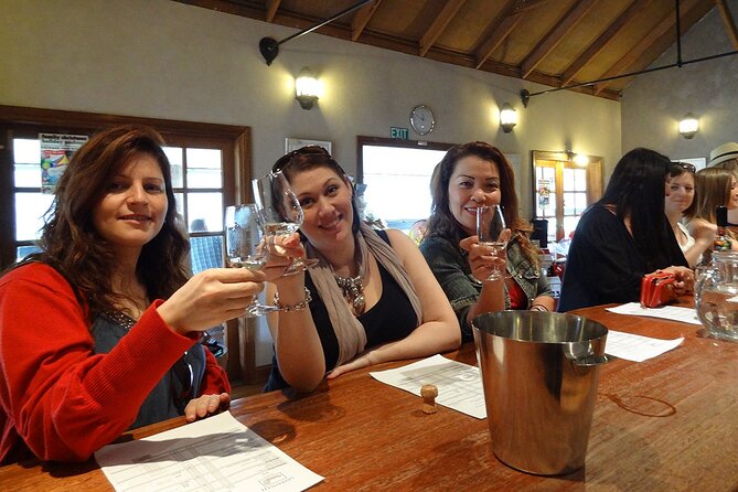 Award-Winning Hunter Valley Wine & Cheese Tour from Sydney - Artisan cheese and extra gourmet stops