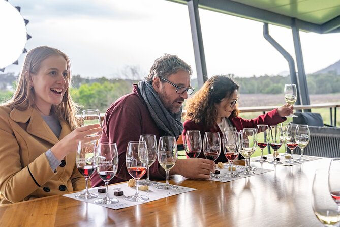 Award-Winning Hunter Valley Wine & Cheese Tour from Sydney - Pokolbin lunch beside the lake