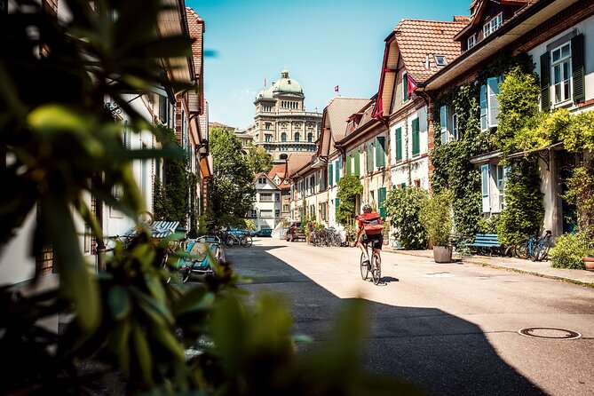 Bern Small-Group Day Trip from Lucerne With Emmental Dairy Visit - Should you book it?