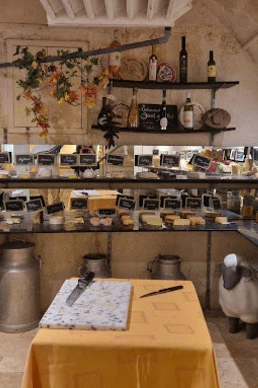 Bordeaux Gourmet Experience: Cheese & Wine Tasting - What your host adds to the tasting
