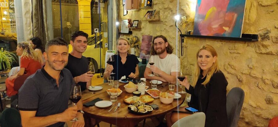 Bordeaux Night Walk ending with Wine and cheese Tasting - Key points to know before booking