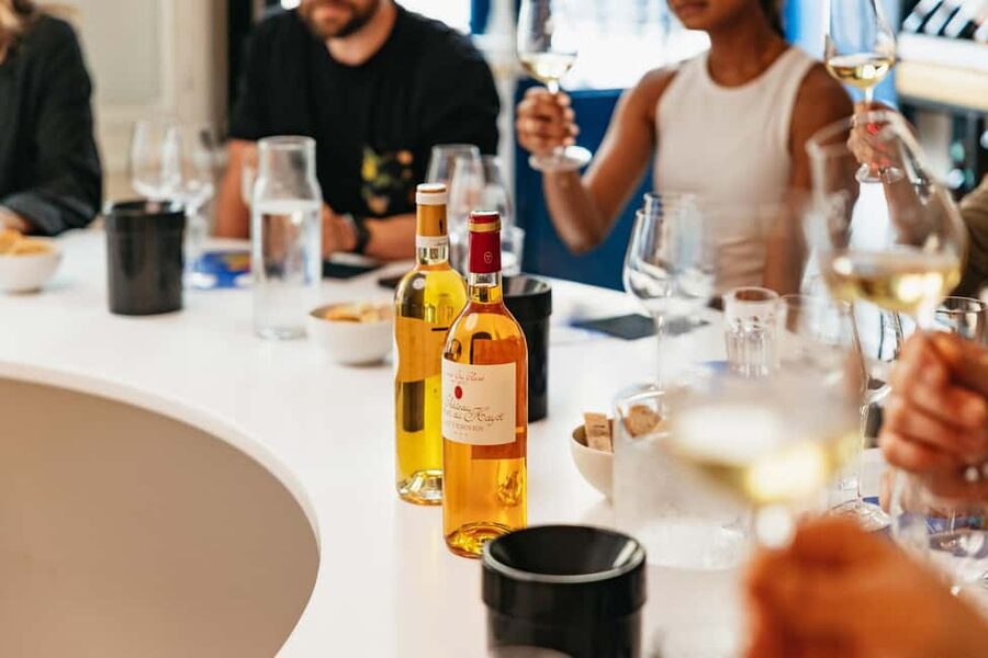 Bordeaux: Wine Masterclass with Cheese and Charcuterie Board - What the 90-minute format does well