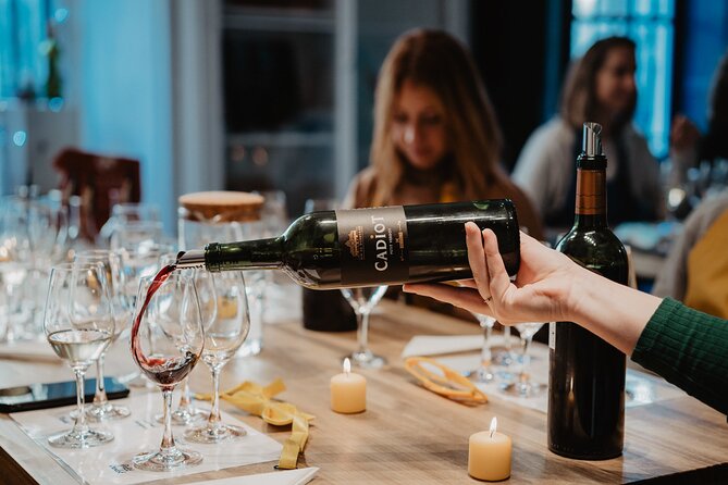 Bordeaux Wines Masterclass paired with cheeses & charcuterie - Small groups and the style of the guides