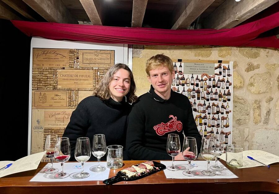 Bordeaux wines : tasting with 4 white wines and cheeses - Key points to know before booking