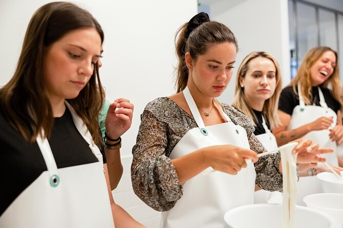 Buffalo Milk Mozzarella Workshop - The hot stage: cooking and spinning the mozzarella