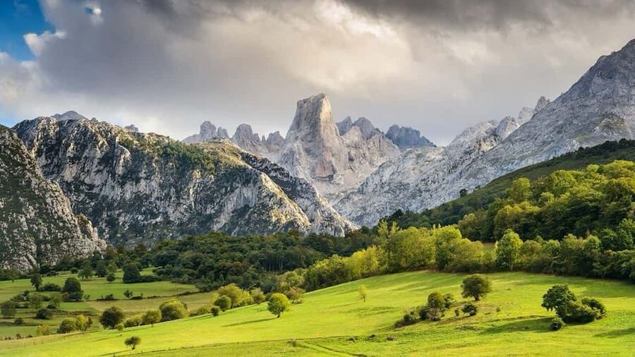 Bulnes: Excursion with funicular and Cabrales cheese cave in the Picos de Europa - Key points to know before you go