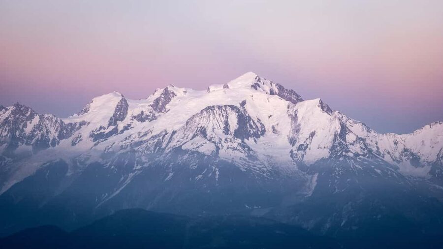 Chamonix: Sunset Hike & Fondue in the Alpine Land with Guide - Meeting Olivier in Chamonix