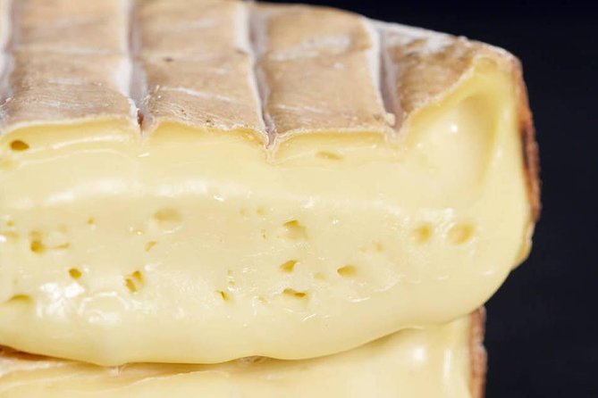 Chauffeured Cheese and Wine Tour with 3 Course Lunch - For 2 - A private day built around cheese, wine, and easy transport