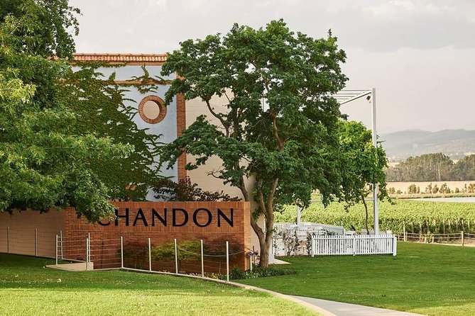 Chauffeured Cheese and Wine Tour with 3 Course Lunch - For 2 - Four cheese stops across the Yarra Valley