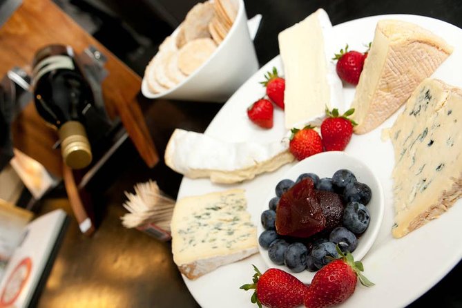 Chauffeured Cheese and Wine Tour with 3 Course Lunch - For 2 - Timing, comfort, and who should book
