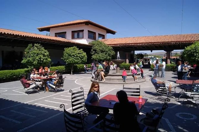 Cheese and Wine Route with 2 Towns, starting from Querétaro - Three hours in Bernal beneath the monolith