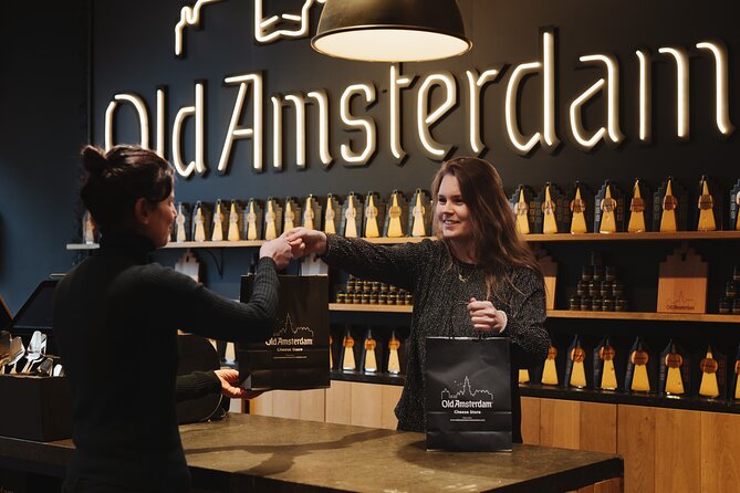 Cheese and Wine tasting in Amsterdam - What happens inside the Old Amsterdam Cheese Store
