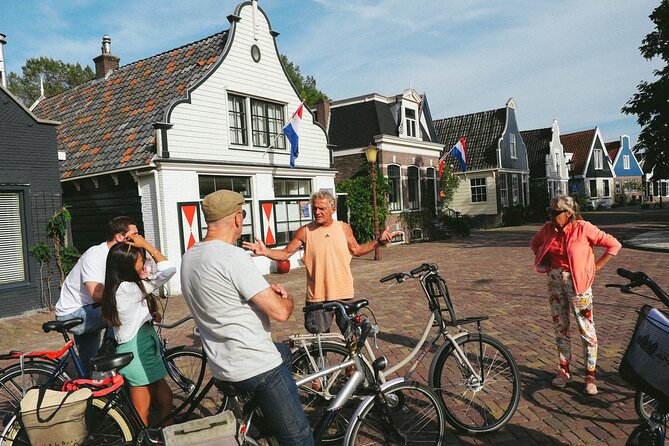 Cheese, Canals & Windmill Countryside E-Bike Tour Amsterdam - Zunderdorp, a village that feels far from the city