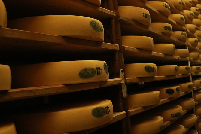 Cheese, Chocolate and Wine in the Bern Region from Luzern - A Full Swiss Tasting Menu on Four Wheels