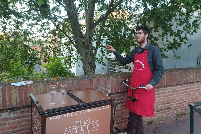 Cheese food-tour through downtown Toulouse - Notre Dame de La Dalbade and the Pink City idea