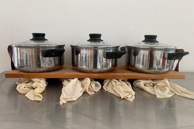 Cheese making workshop next to De Hallen, heart of Amsterdam - A tasting that puts your work in context