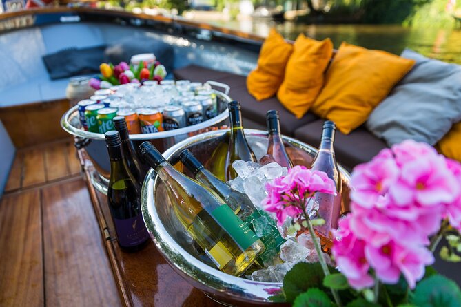 Classic Salonboat Tour in Amsterdam Including Cheese and Wine - Timing, weather, and practical details