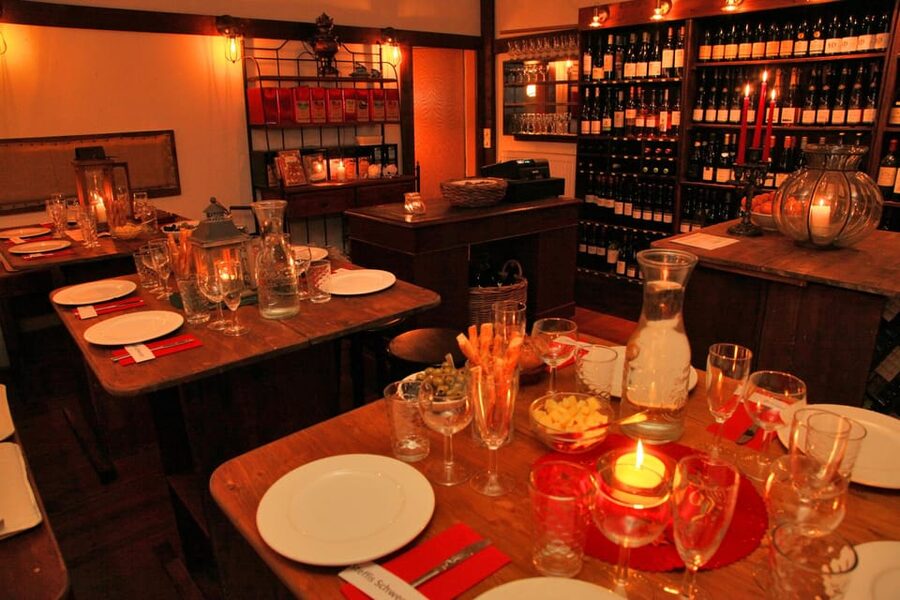 Cologne-Nippes: Cheese and wine with champagne and Grand Cru - A French wine evening in Cologne-Nippes