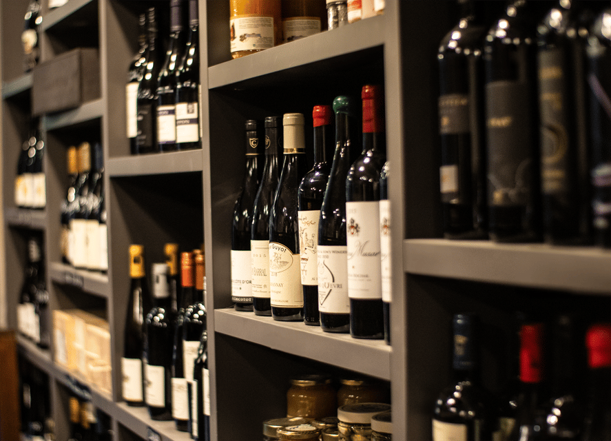 Como: Wine Tasting Experience with Cheese and Cold Cuts - Should You Book the Capitan Drake Tasting?