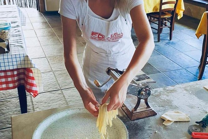 Cooking lesson: tagliatelle, mozzarella and tiramisu - Who will enjoy this class most