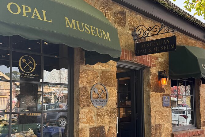 "Discover Hahndorf: Wine, Cheese, Beer, Shops & Lunch Day Trip" - Melba’s chocolate factory