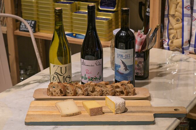 Discover our Terroirs and Tasting Cheese and Wine - The host turns tasting into a useful lesson