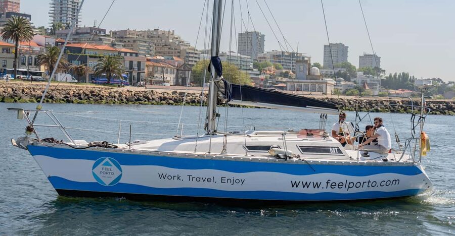Douro River Cruise with Cheese & Tonic Porto in a Sailboat - Why this Douro cruise is different from a standard sightseeing boat