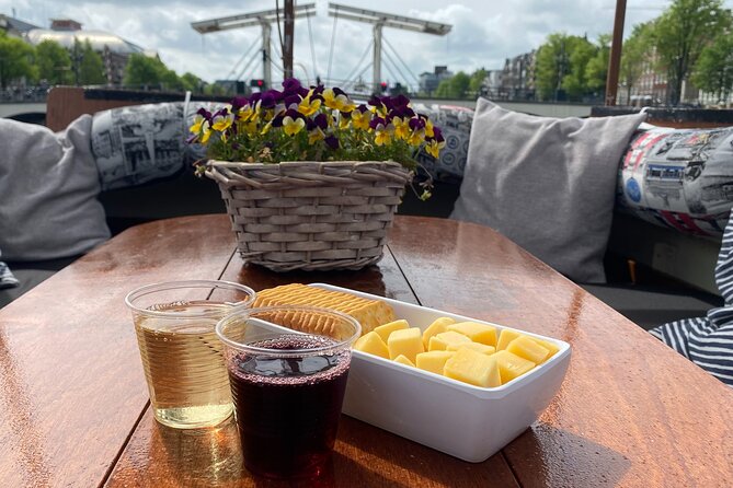 Dutch Cheese & Drinks Guided Amsterdam Boat Tour, All Inclusive - Why Amsterdam is best seen from the canals