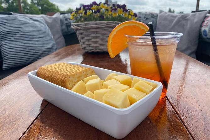 Dutch Cheese & Drinks Guided Amsterdam Boat Tour, All Inclusive - Monks, merchants, and the Oude Kerk