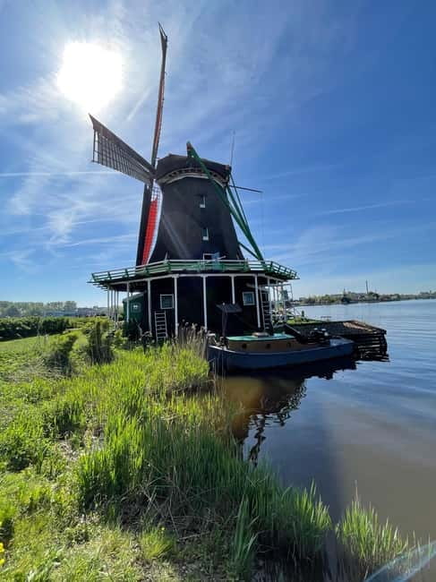 Dutch Countryside: , windmills, Villages, Cheese & Clogs - Who will enjoy this North Holland route?